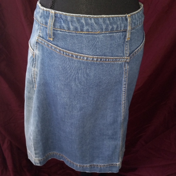 NWT H&M Jean skirt - Picture 3 of 6